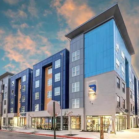 East Memphis University District Apartments By Barsala